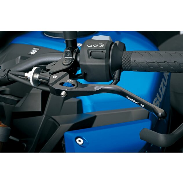 GSX-S1000_M2_ClutchLever.large-