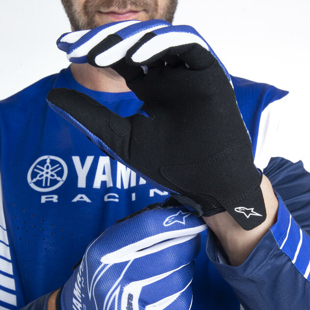 A24-RG105-E0-0L-24-MX-gloves-men-Ykon-Studio-002-
