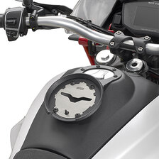GIVI PODKOVA NA NÁDRŽ MOTO GUZZI V85 TT (19-24) BF46