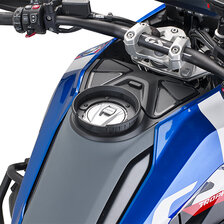 GIVI PODKOVA NA NÁDRŽ BMW R 1300 GS (24) / ADVENTURE (25) BF84