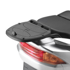 GIVI DRŽIAK KUFRA SUZUKI UH 125/150 BURGMAN (02-06) SR114