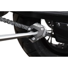 SW MOTECH ROZŠÍRENIE BOČNÉHO STOJANU TRIUMPH TIGER 800 MODELS (10-17)