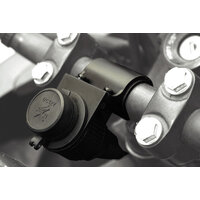 BC BATTERY ZÁSUVKA 12V