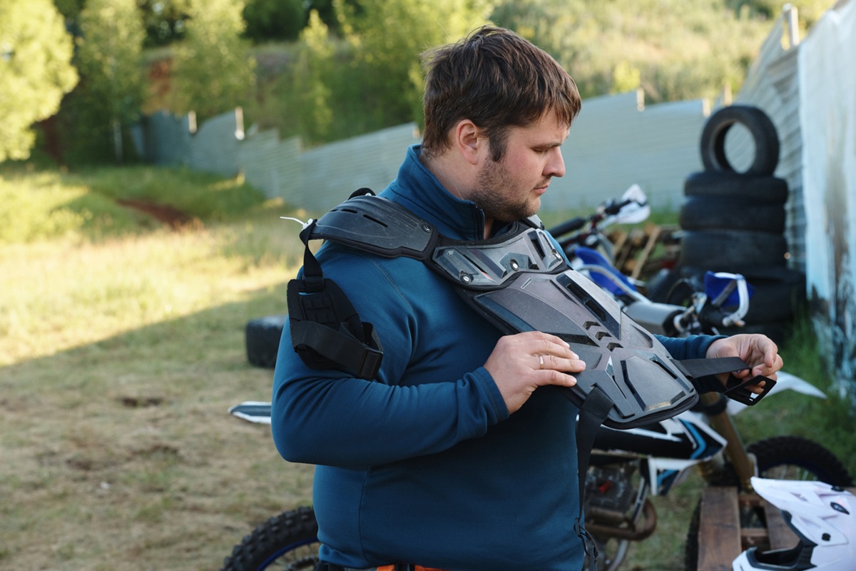 chránič chrbta na motorku